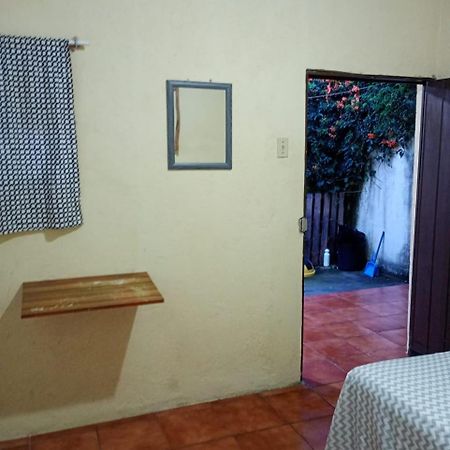 Hospedaje Basico El Jaguar Hotel Antigua Luaran gambar