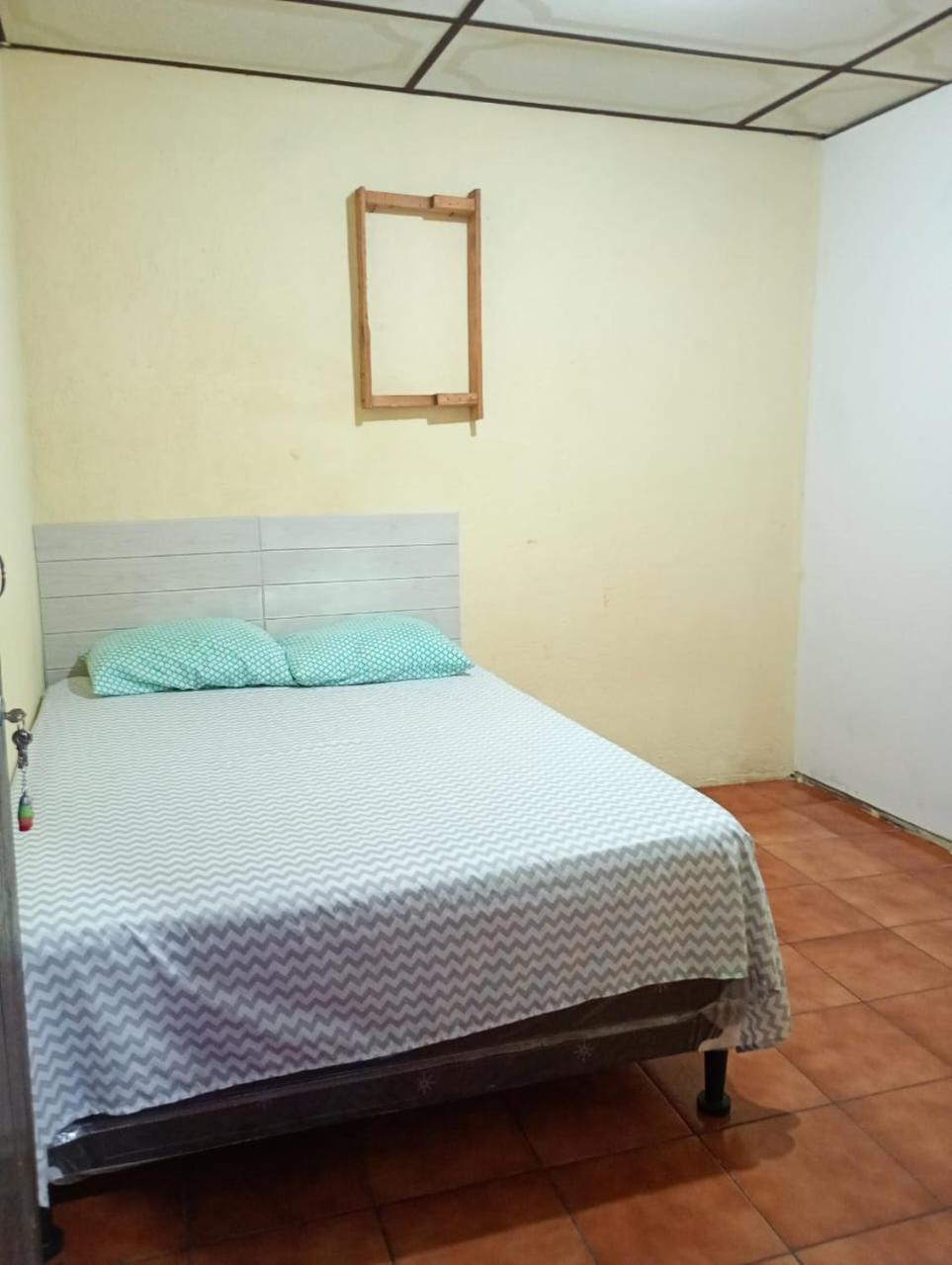 Hospedaje Basico El Jaguar Hotel Antigua Luaran gambar